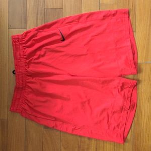 NWT Nike men's red shorts size Large